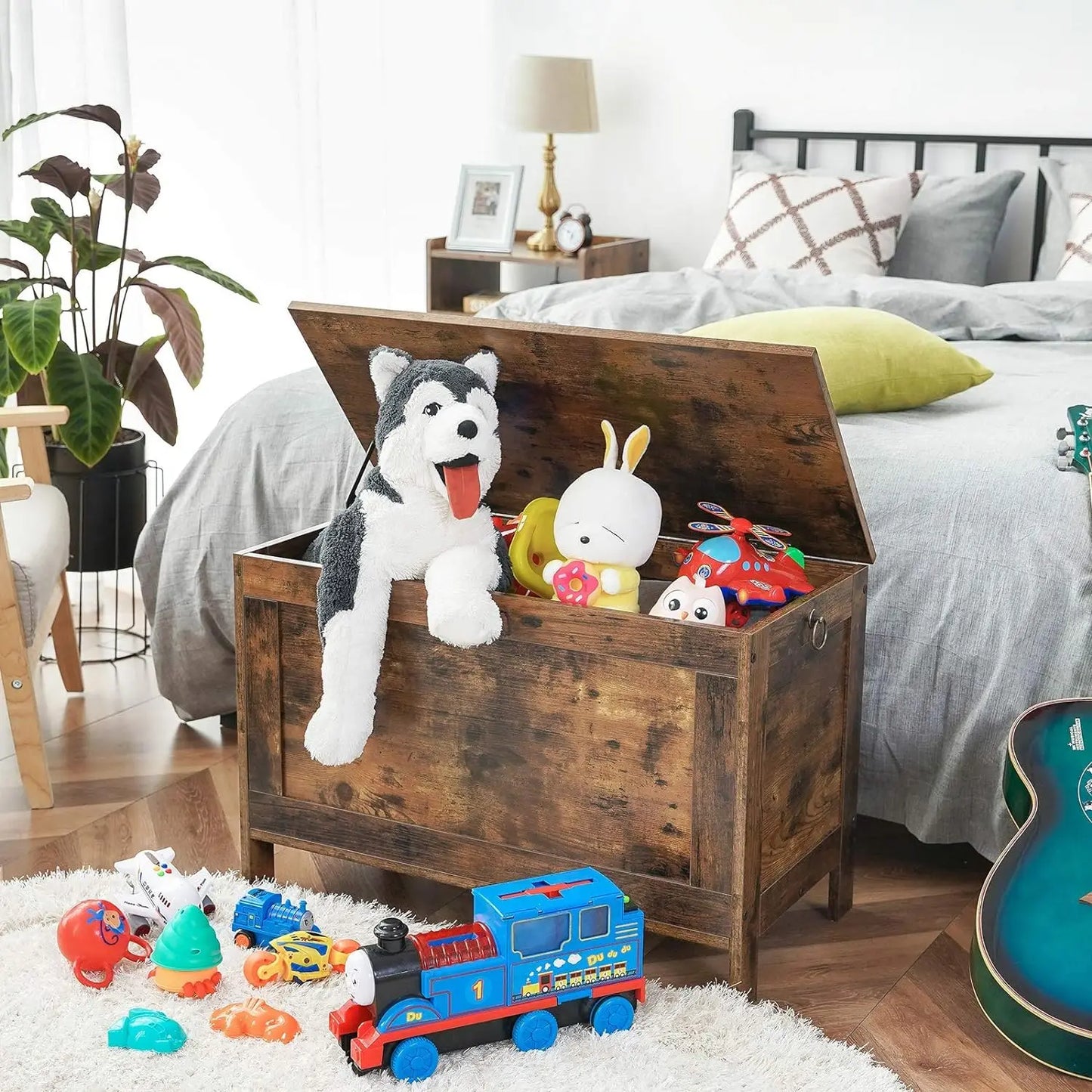 Retro Wooden Look Storage Chest with Safety Hinge.